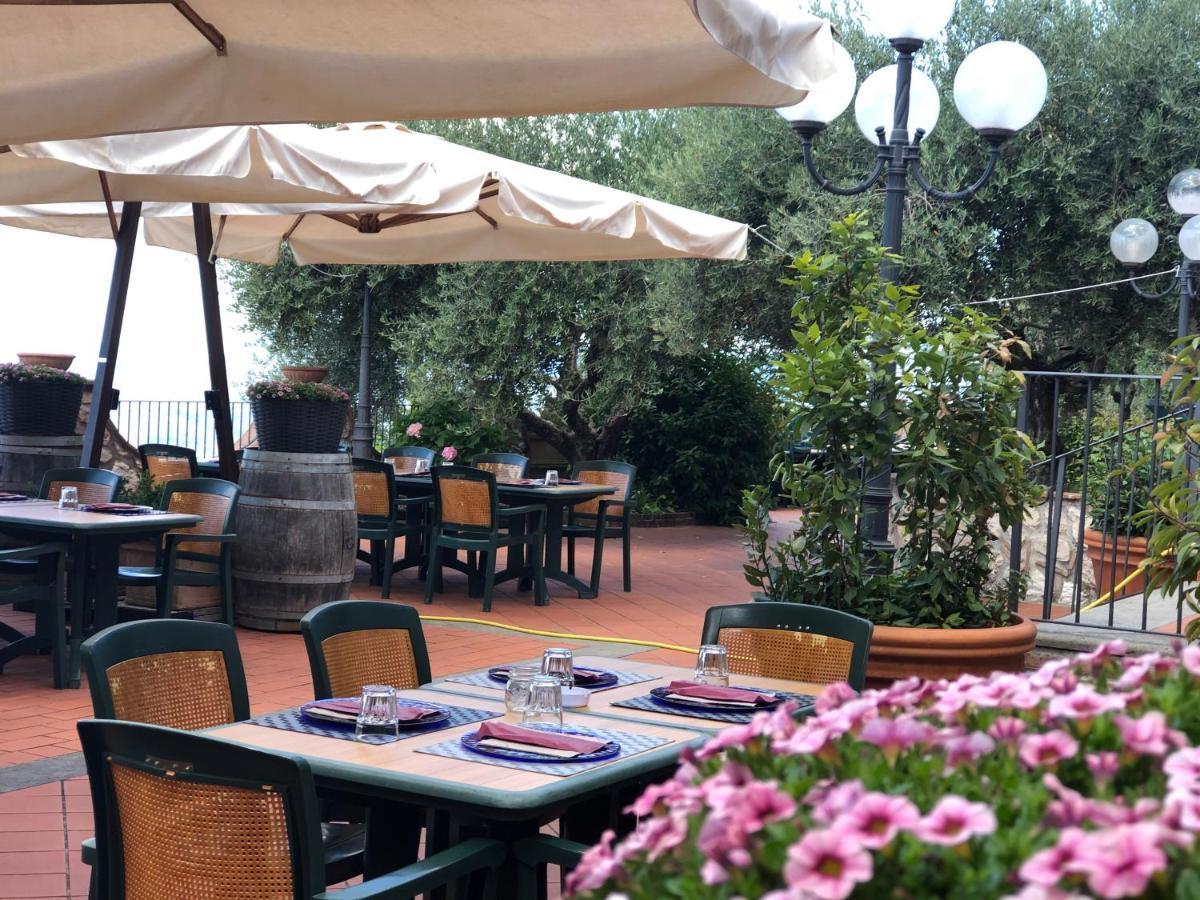 Hotel Belsito Serrone Esterno foto