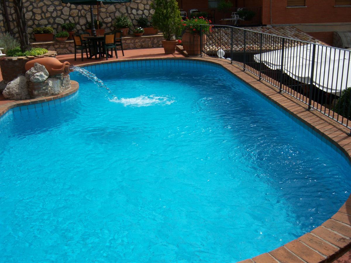 Hotel Belsito Serrone Esterno foto