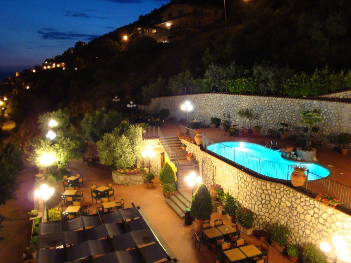 Hotel Belsito Serrone Esterno foto