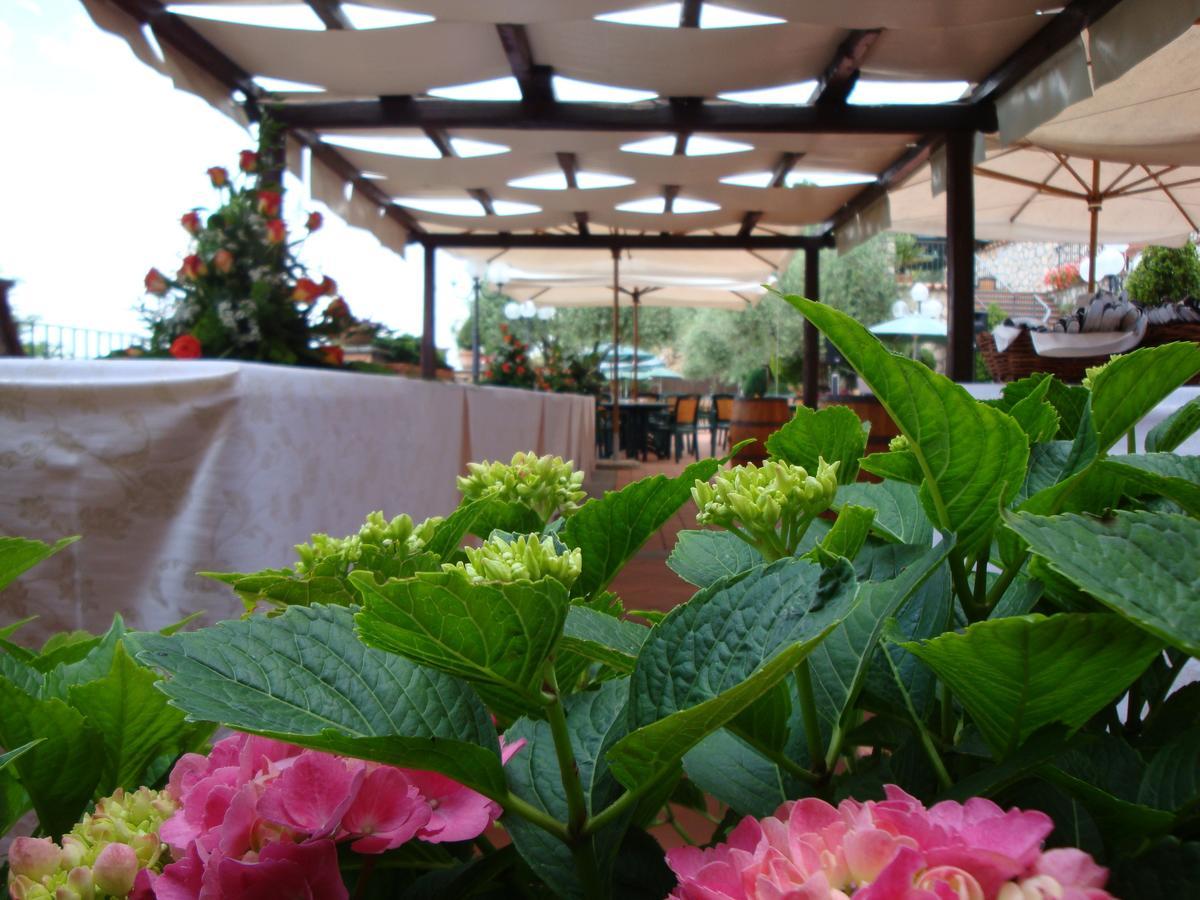 Hotel Belsito Serrone Esterno foto